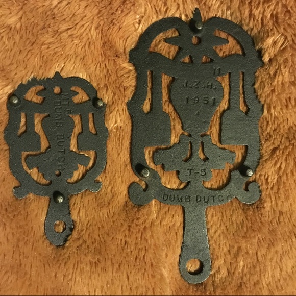 Vintage Cast Iron Dumb Dutch Trivet - Picture 6 of 7